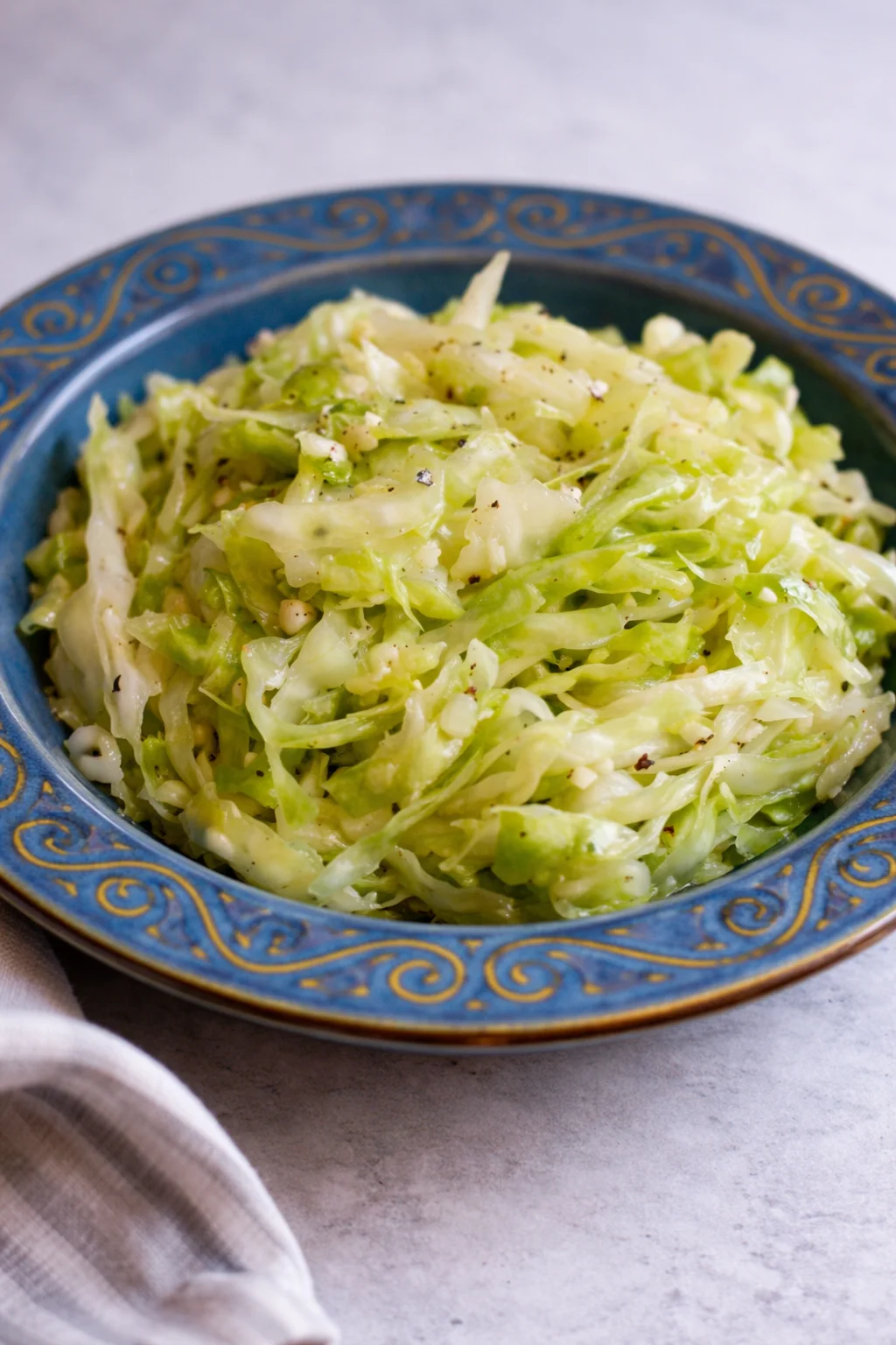 Middle Eastern style cabbage salad with fresh vegetables and dressing